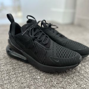 Nike Air Max 270 Sneakers